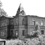 Frontui – du ekskavatoriai