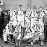 „Man keturių sienų mažai“