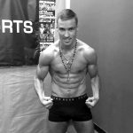 Iš pumpėniečių sodybos išsiveža besiskleidžiantį grožį