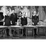 Mama pasinėrusi į floristiką, sūnus – į matematiką…