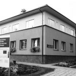 Gyvena ir ūkininkauja sename sodžiuje, senelių žemėje