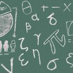 Pasinėrė ne tik į bitininkavimą, bet ir į avilių meistrystę