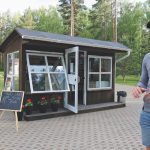 Iš Naujikų ūkio braškynų – ant pasvaliečių stalo