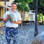 Į futbolo trenerio kelią jubiliatą atvedė sūnus